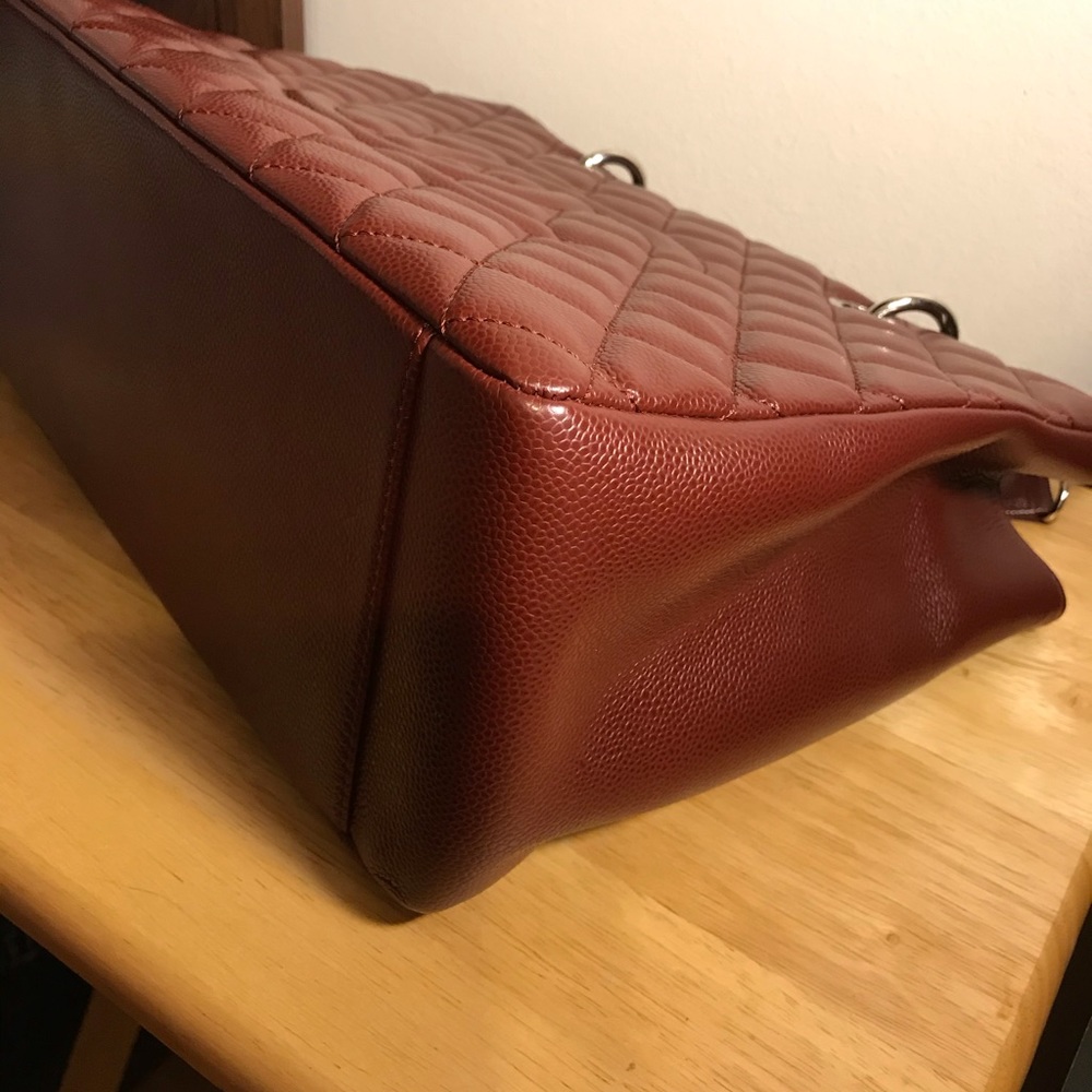Chanel GST Caviar Grand Shopping tote maroon bag - Picture 8 of 16